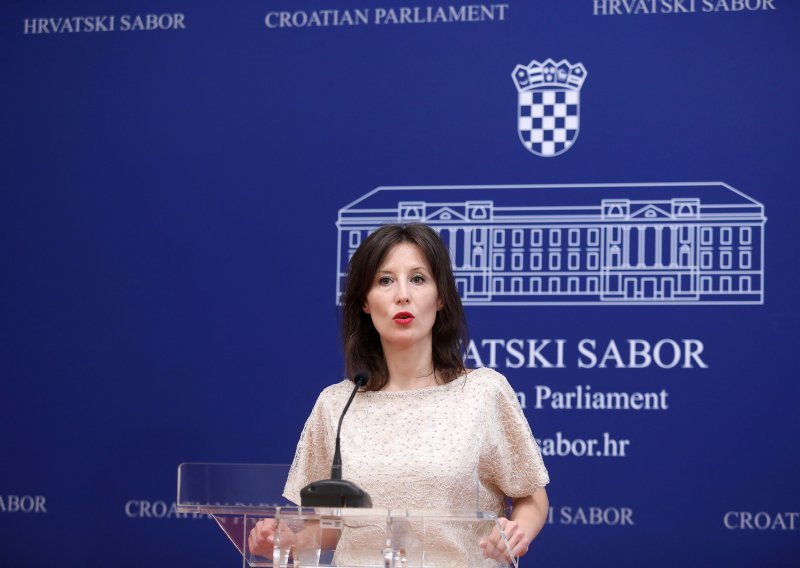 Dalija Orešković: Nismo u stanju definirati što želimo postići i što su nam vanjskopolitički prioritet