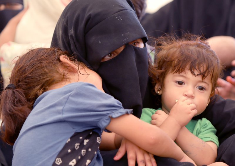 U Siriji još uvijek oko 100 žena i djece iz BiH, obitelji traže njihov povratak