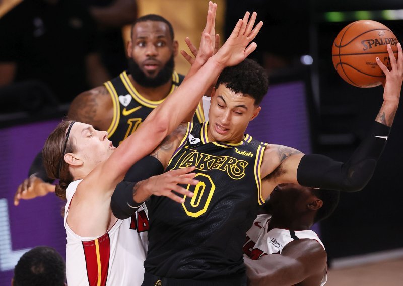 Los Angeles Lakersi napravili još jedan korak prema naslovu, dok se Miami Heat očajnički nada oporavku Slovenca Dragića