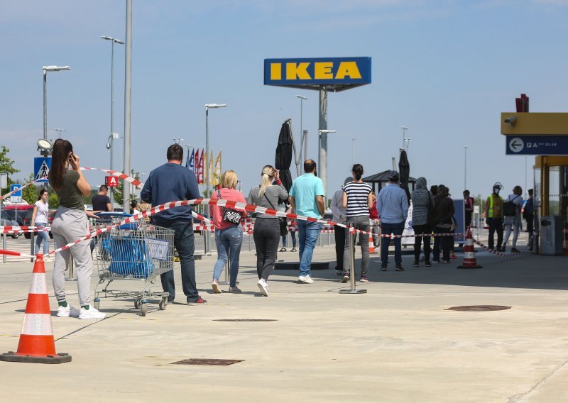 IKEA gotovo udvostručila prodaju putem interneta; ipak manji prihodi u fiskalnoj godini