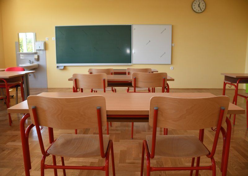 Zaražena učenica u Puli; 24 učenika i deset učitelja u samoizolaciji