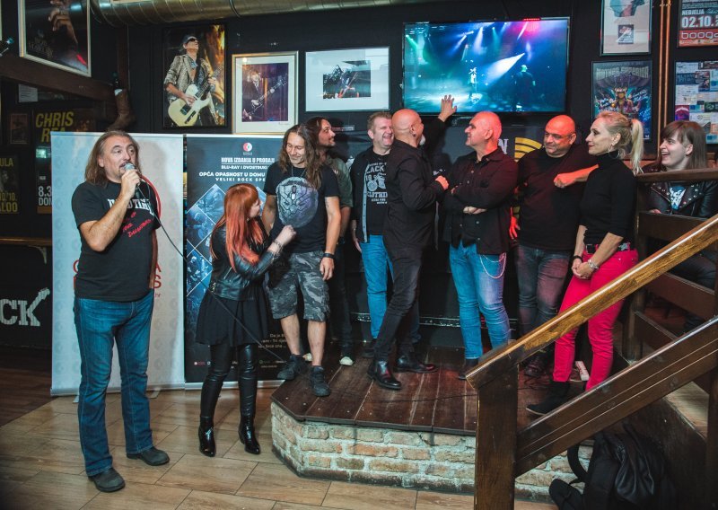 Opća Opasnost u klubu Hard Place predstavila live album 'Opća Opasnost u Domu sportova'