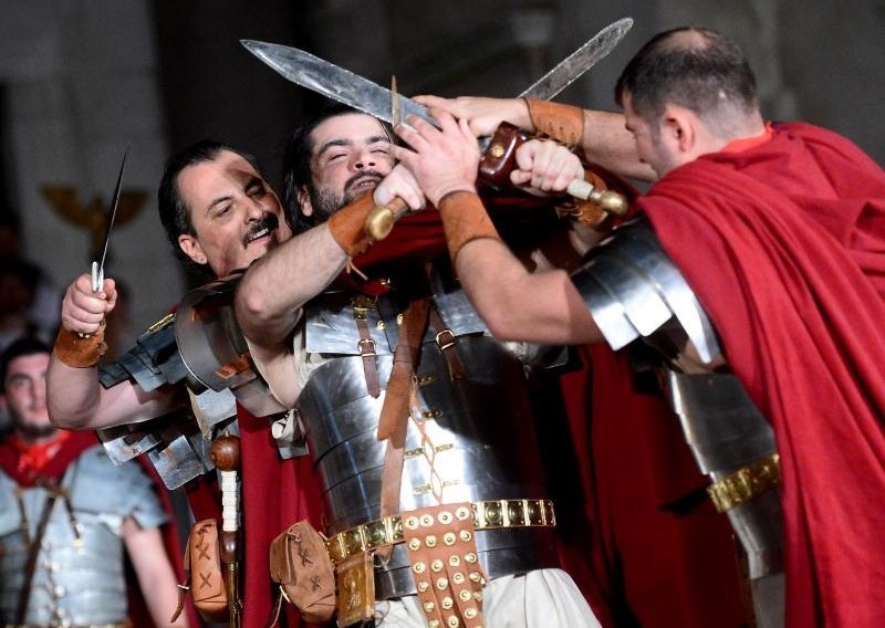Rimski imperator vraća u Split zakon kruha i igara