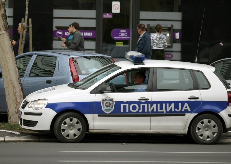 Pucnjava na ulici u Novom Sadu, ranjen policijski inspektor