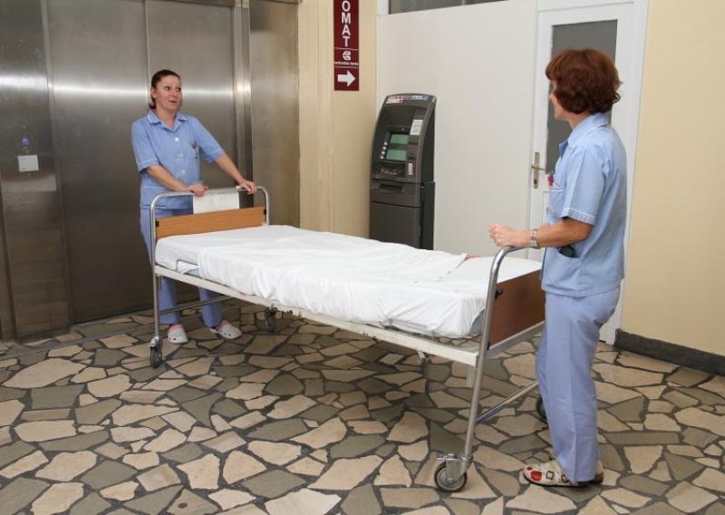 Medicinske sestre na nogama zbog stanja u zdravstvu