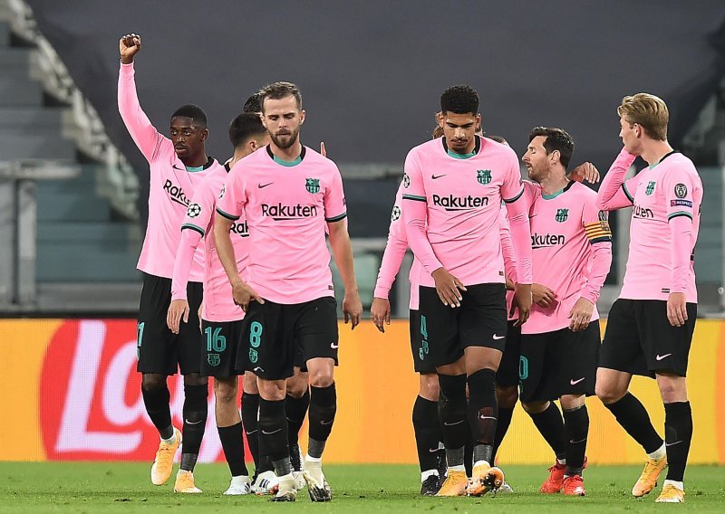 Barcelona nadigrala Juventus, a na utakmici u Torinu dogodio se raritet u režiji VAR-a; Manchester United isprašio RB Leipzig