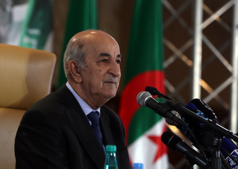 Alžirski predsjednik prebačen u Njemačku na liječničke preglede