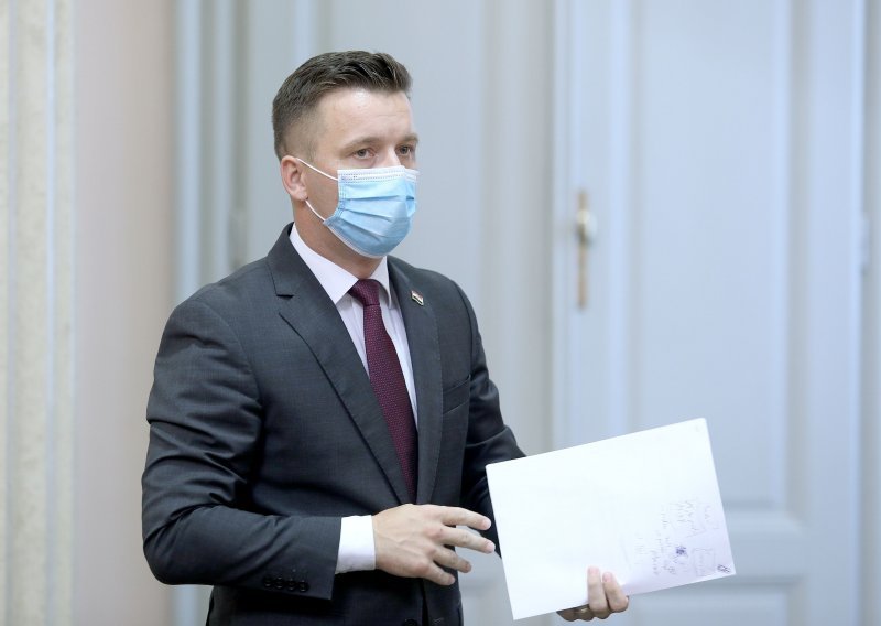Zagorski HDZ-ovci za nabavku uređaja za testiranje na koronavirus; Tušek: Medicinski djelatnici mole da im se pomogne; pucaju po šavovima