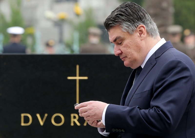 Milanović ne miruje: 'Ministar obrane degradira sam sebe'