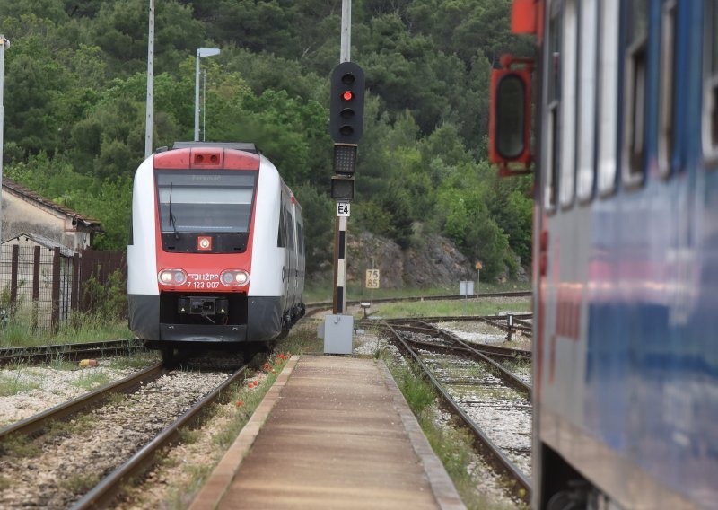 Za 4,5 milijardi eura modernizirat će se 750 kilometara pruga; vlakovi će juriti 160 kilometara na sat