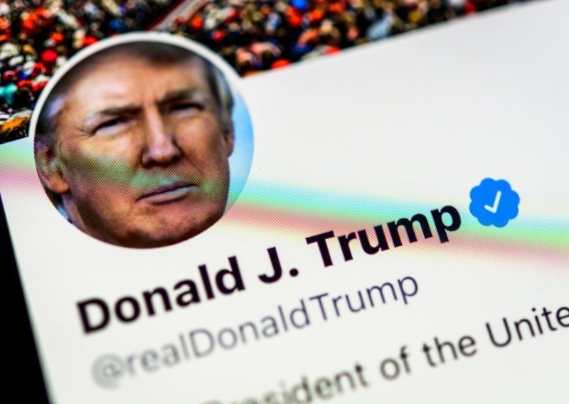Trumpov tipfeler na Twitteru uzbudio društvene mreže: Poljaci su zatvoreni!?