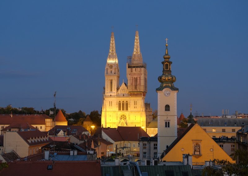 Počelo postavljanje skela oko zagrebačke katedrale