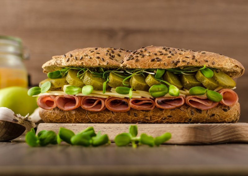 [VIDEO] Saznajte nekoliko zgodnih načina kako napraviti dobar sendvič
