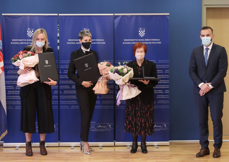 Nagrade u povodu Međunarodnog dana prava djeteta uručene trima dobitnicama