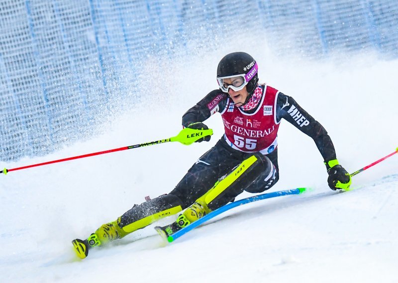 Odličan dan za hrvatsko skijanje, Leona Popović oduševila i ostvarila rezultat karijere u slalomu; Slovakinja Petra Vlhova nastavila dominaciju