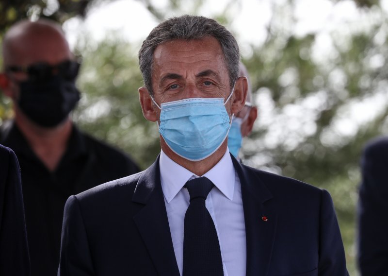 Bivšem francuskom predsjedniku počinje suđenje zbog korupcije