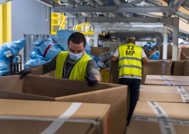 Hrvatska pošta sklopila sporazum s Amazonom. Očekuju velik rast broja pošiljki, a doznali smo što to znači za sve ljubitelje online šopinga