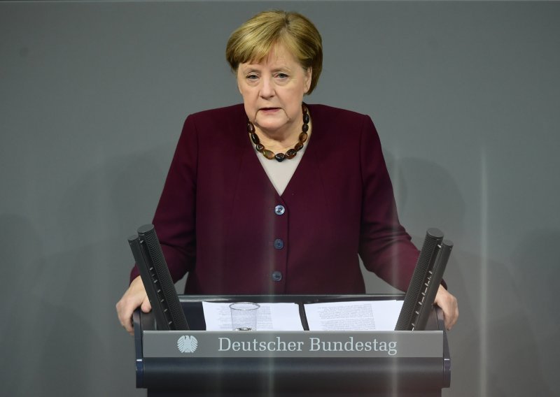 [FOTO] Merkel: Teška zima je pred nama, ali i ona će jednom proći
