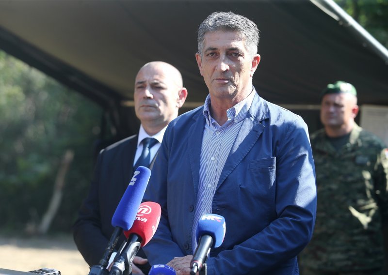 [FOTO] Stjepan Sučić podnio ostavku na dužnost državnog tajnika
