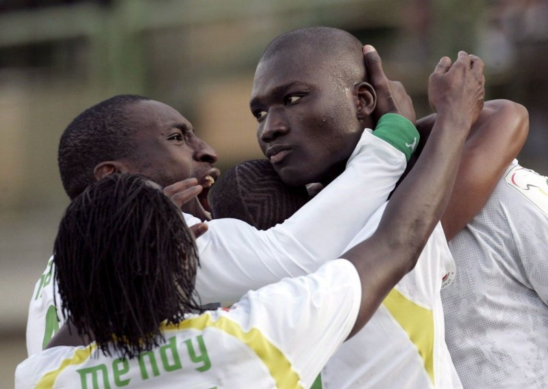 Još jedna tužna vijest; preminuo strijelac prvog gola na SP-u 2002. godine, kojim je Senegal šokirao Francusku