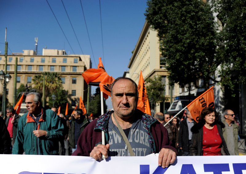 Grčka paralizirana štrajkom protiv stezanja remena