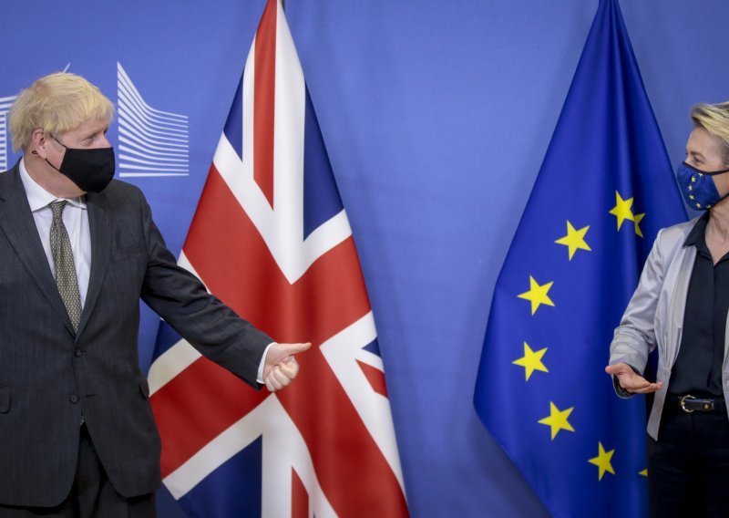 Johnson: Postoji velika mogućnost da se ne postigne dogovor s EU