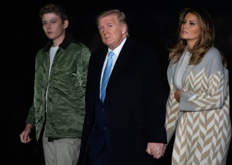 Melania Trump ne gubi vrijeme: Već je posjetila školu na Floridi u koju bi njezin sin trebao krenuti već od veljače