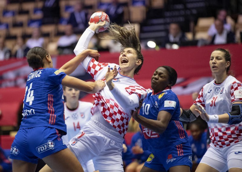 Hrvatske rukometašice hrabro su se borile, ali Francuskinje su jednostavno bile bolje i zasluženo idu u finale EP-a