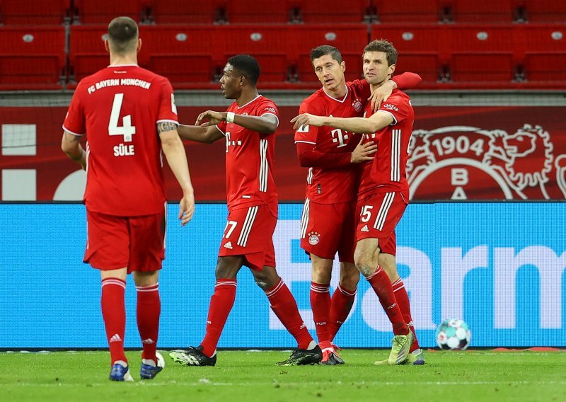 Bayern preokretom smijenio Bayer na prvom mjestu; Kramarić strijelac u trijumfu Hoffenheima; Schalke 29 utakmica bez pobjede