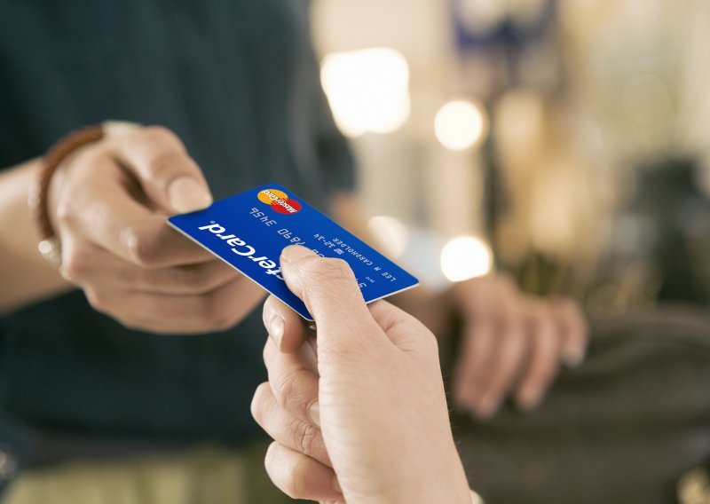 MasterCard suočen s odštetnim zahtjevom od 14 milijardi funti