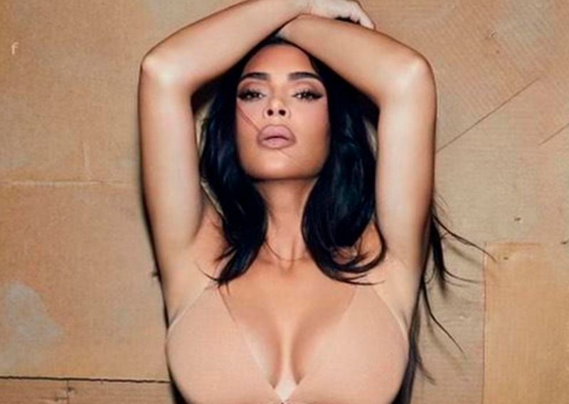 Komplimenti pljušte na sve strane: Kim Kardashian izazvala pomutnju na internetu otkrivši vitak struk