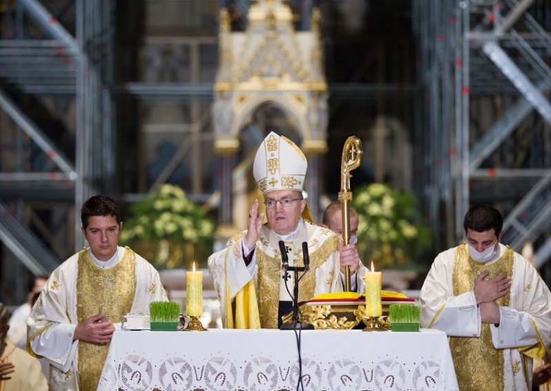 Božićna čestitka kardinala Bozanića mitropolitu Periću: Jača nas blizina Božića