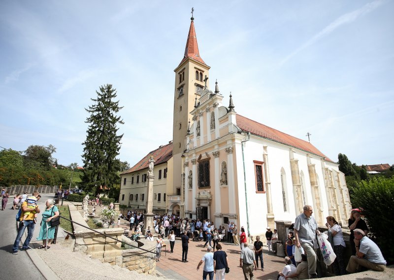 Potres dodatno oštetio Svetište Majke Božje Remetske u Zagrebu: 'Opet je popucala žbuka i padali su dijelovi...'
