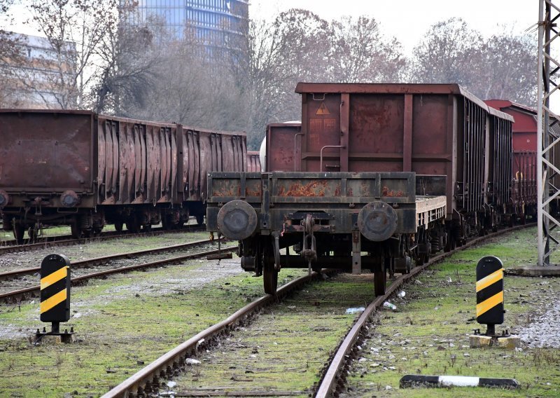 Iskliznulo pet vagona, željeznički promet na dionici Koprivnica - Bregi i dalje u prekidu