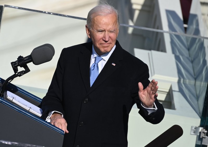 Biden najavio promjenu drakonske imigrantske politike prema Meksiku