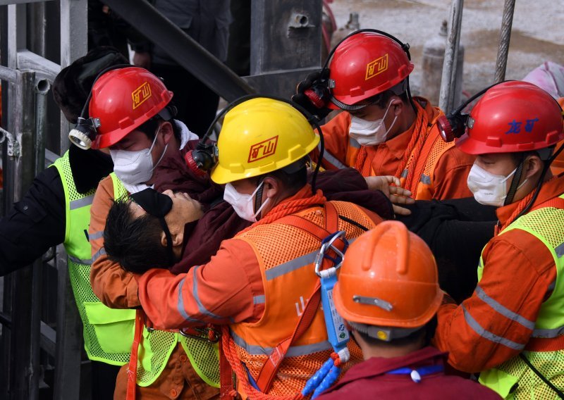 Potvrđena smrt 10 od 22 rudara iz kineskog rudnika zlata