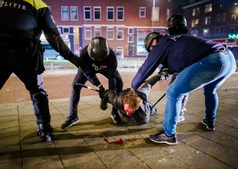 Nizozemska vlada neće povući odluku o policijskom satu