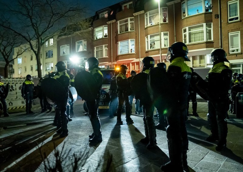 Više od 130 ljudi uhićeno u Nizozemskoj