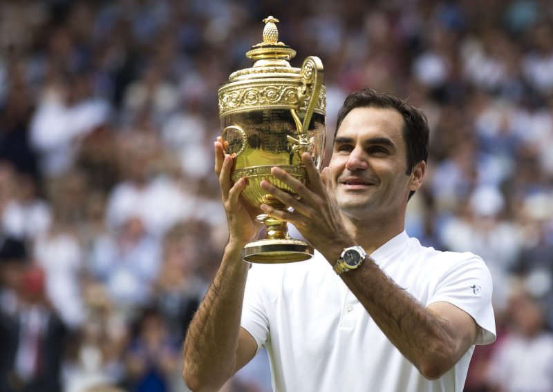 Roger Federer je napokon otkrio kada se vraća na teren; više od godinu dana je pauzirao i imao dvije operacije na koljenu, a sada najavljuje nove trofeje