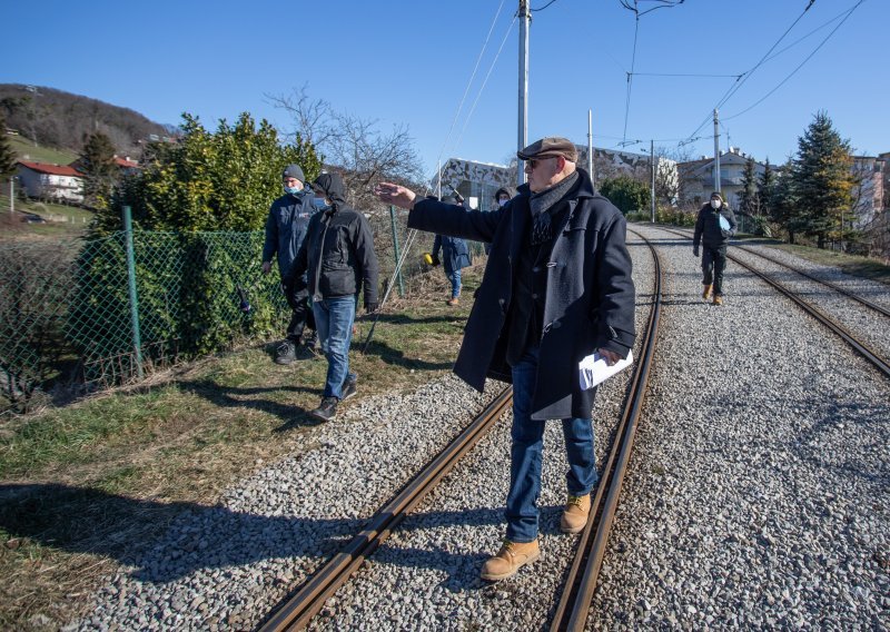 Vlasnik zemljišta u Gračanima nakratko blokirao tramvajsku prugu