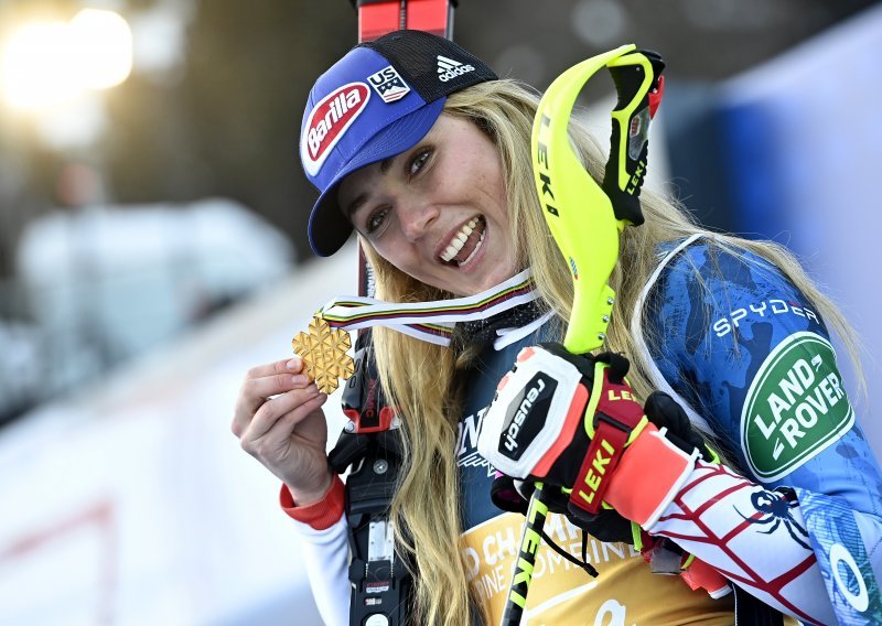 [FOTO] Na SP-u u Cortini d'Ampezzo omiljena američka skijašica Mikaela Shiffrin nadmašila našu Janicu Kostelić