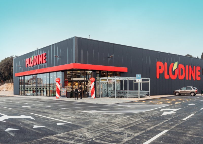 Plodine nastavljaju sa širenjem prodajne mreže – novi supermarket Plodina otvoren u Vrsaru