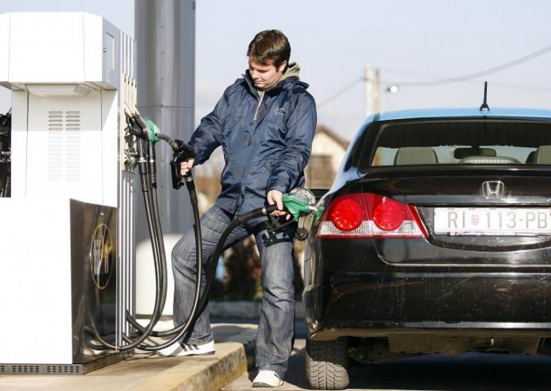 Cijene goriva niže od 13 do 18 lipa
