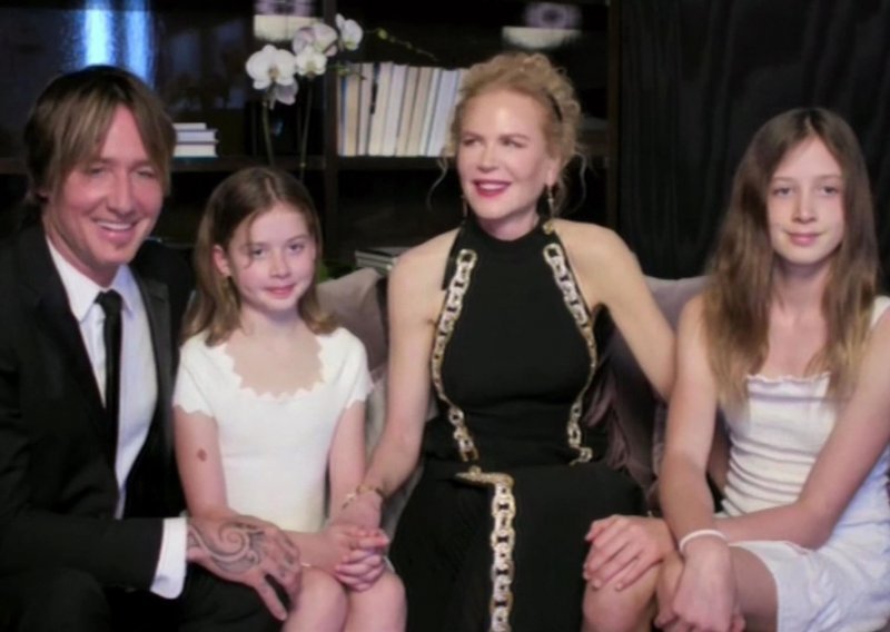 Ovo rijetko imamo priliku vidjeti: Nicole Kidman s kćerima i suprugom javila se u prijenos dodjele nagrada
