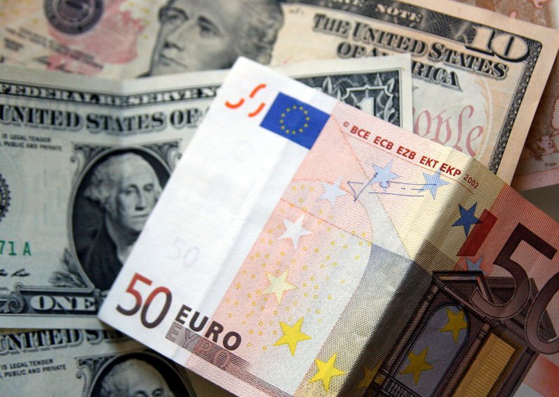 Sve veće šanse da tečaj dolara dosegne paritet s eurom