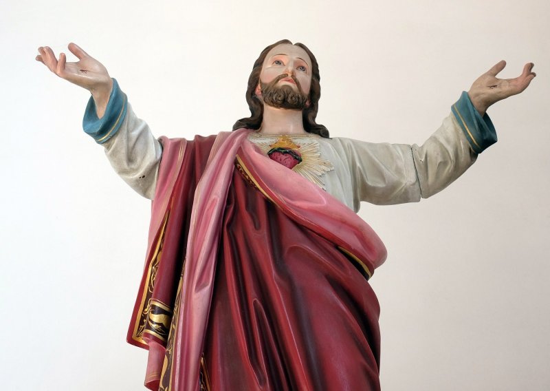 Lopov osobno u crkvu vratio vrijedan Isusov kip. Obrazloženje zašto ga je ukrao je nevjerojatno