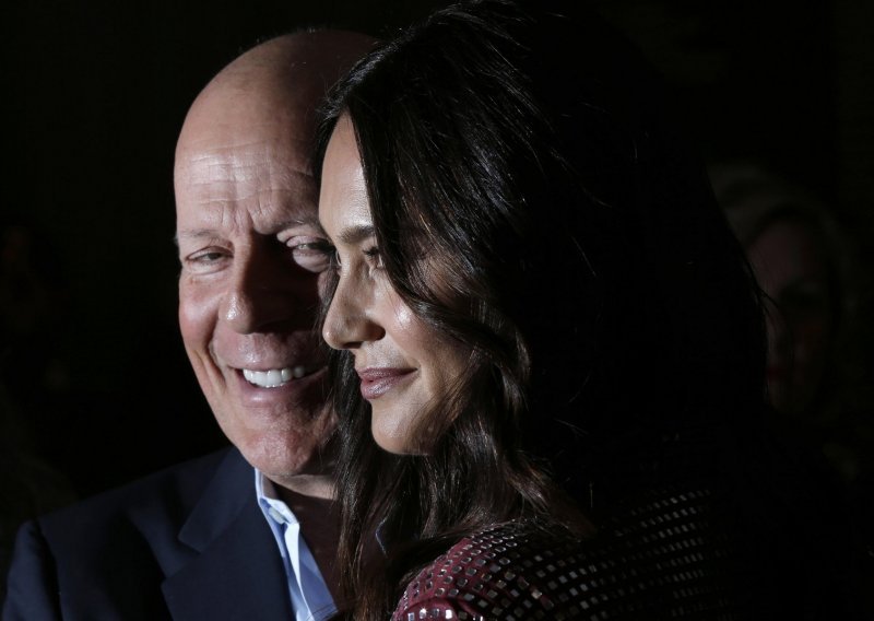 Bruce Willis proslavio 66. rođendan; čestitale mu i sadašnja supruga Emma Heming i bivša Demi Moore