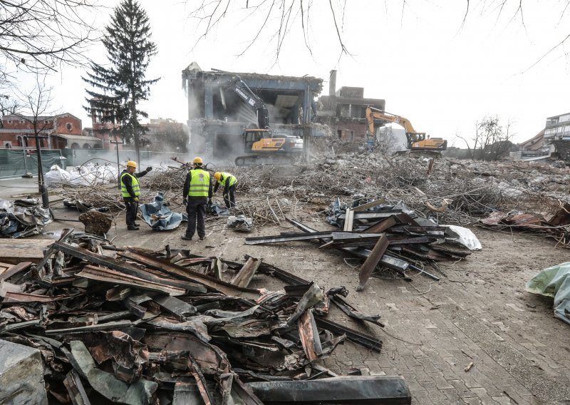 Zbog oštećenja neupotrebljivo 4136 objekata u Sisačko-moslovačkoj županiji