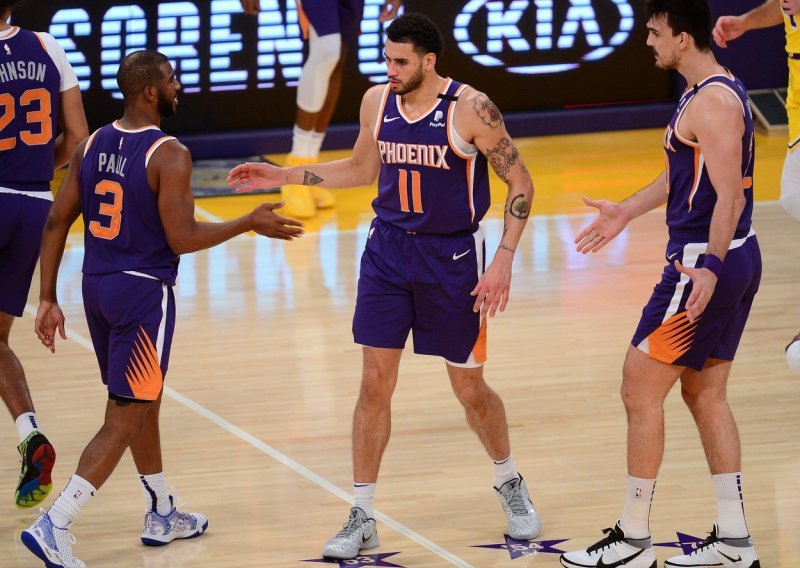 Šarićev suigrač odveo Phoenix do pobjede protiv Lakersa i upisao se u povijest NBA lige; prije njega ovo su uspjela samo petorica velikana