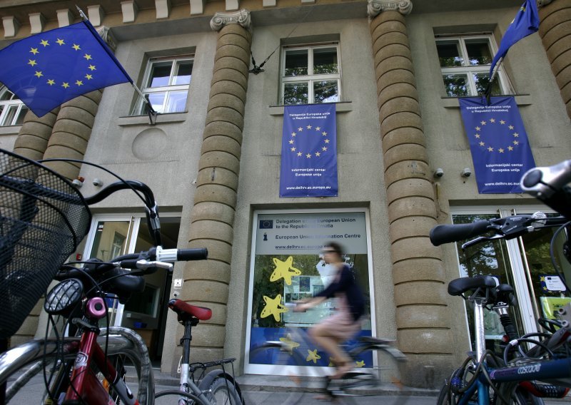 Europska komisija priprema izvješće o Hrvatskoj za listopad